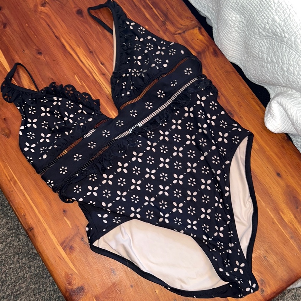 Elegant Black Floral One-Piece Swimsuit